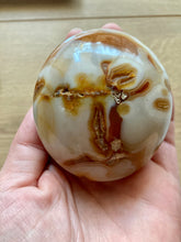 Charger l'image dans la galerie, Agate - Galet d'agate de Madagascar - vertus de l'agate en lithothérapie