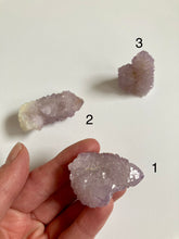 Charger l'image dans la galerie, Améthyste cactus - Pièces uniques brutes d'améthyste cactus - Vertus de l'améthyste cactus en lithothérapie