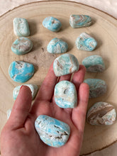 Charger l'image dans la galerie, Hémimorphite bleue - Pierres roulées - Qualité Extra Taille L (4-5 cm)
