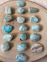 Charger l'image dans la galerie, Hémimorphite bleue - Pierres roulées - Qualité Extra Taille L (4-5 cm)