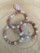 Charger l'image dans la galerie, Pierre de lune - Vertus de la pierre de lune en lithothérapie - Bracelet 8 mm en pierre de lune