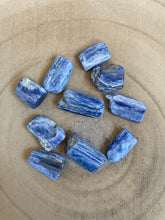 Charger l'image dans la galerie, cyanite bleue