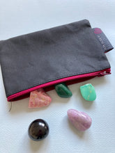 Charger l'image dans la galerie, Trousse en tissus shungitex - 9,5 * 14 cm
