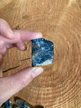 Charger l'image dans la galerie, Piétersite - Pièce unique en piétersite - vertus de la piétersite en lithothérapie

